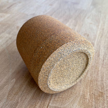 Load image into Gallery viewer, Ceramic Bud Vase