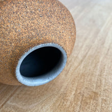 Load image into Gallery viewer, Ceramic Bud Vase
