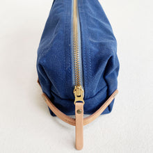 Load image into Gallery viewer, Large Waxed Canvas Dopp Kit #114