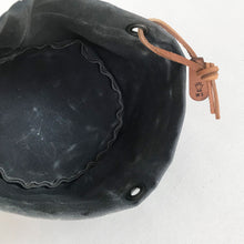 Load image into Gallery viewer, Medium Waxed Canvas Planter #104