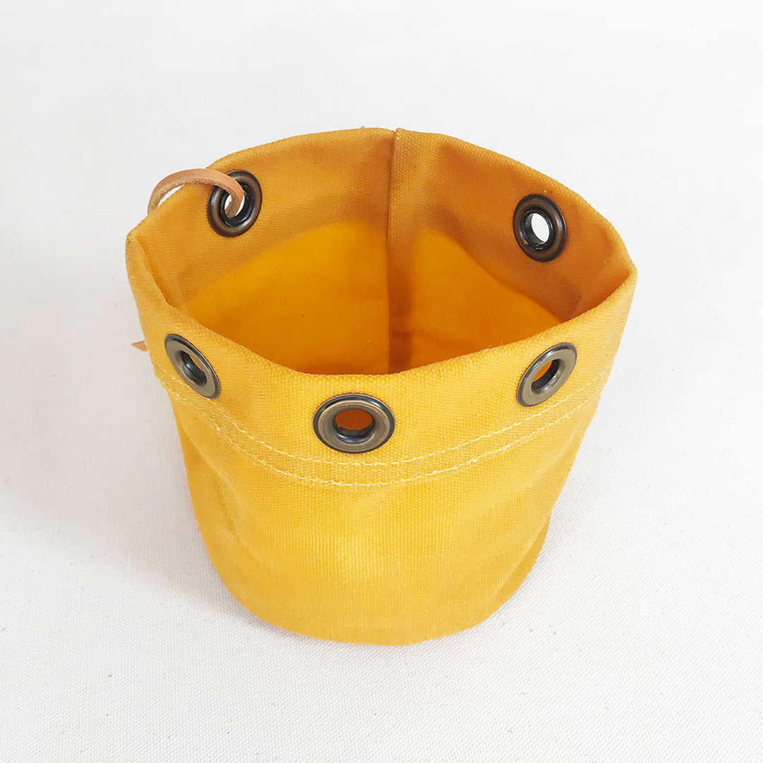 Small Waxed Canvas Planter 103 Winter Session