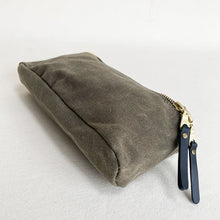 Load image into Gallery viewer, Waxed Canvas Zipper Pouch #119