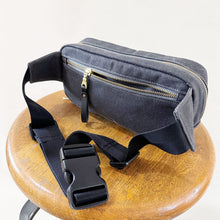 Load image into Gallery viewer, Waxed Canvas Hip Sack
