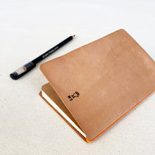 Load image into Gallery viewer, Simple Leather Notebook Cover