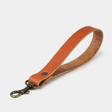 Load image into Gallery viewer, Leather Wristlet