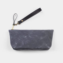 Load image into Gallery viewer, Medium Zip Bag w/ Leather Wristlet
