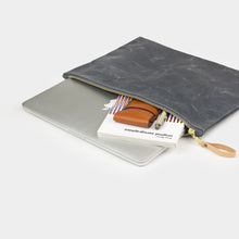 Load image into Gallery viewer, Waxed Canvas Zip Folio