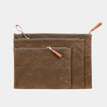 Load image into Gallery viewer, Waxed Canvas Zip Folio