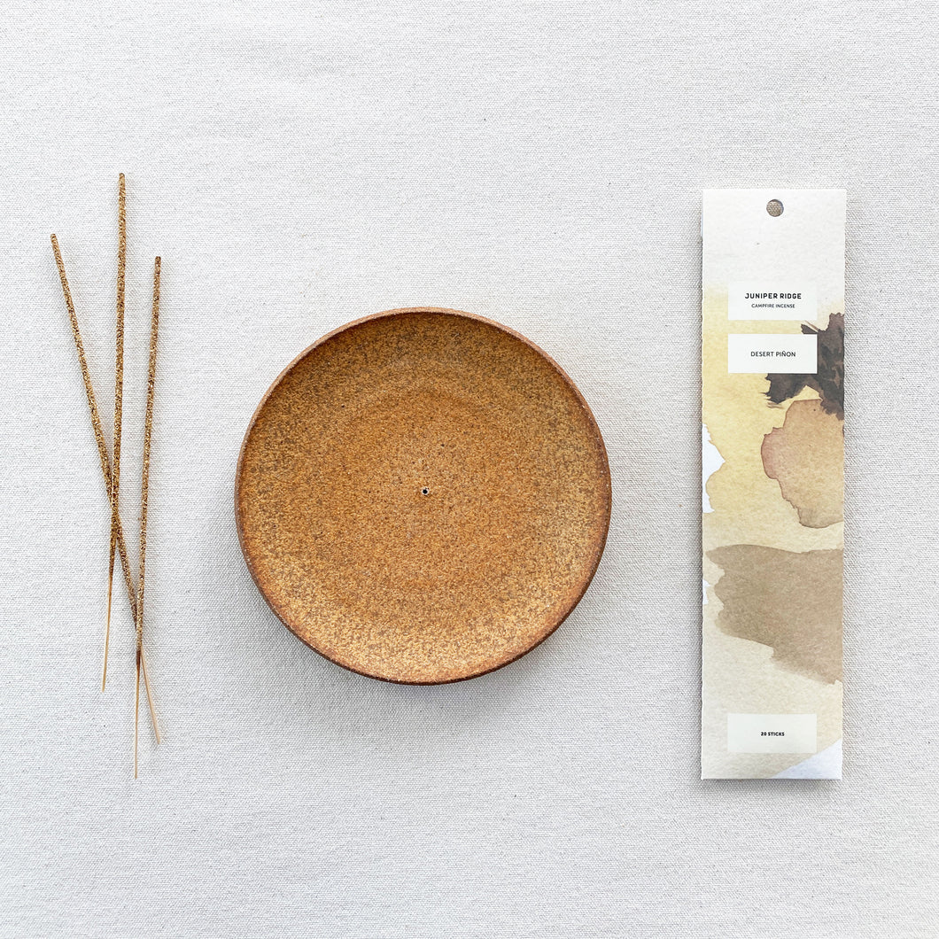 Ceramic Incense Plate + Campfire Incense (Desert Piñon)