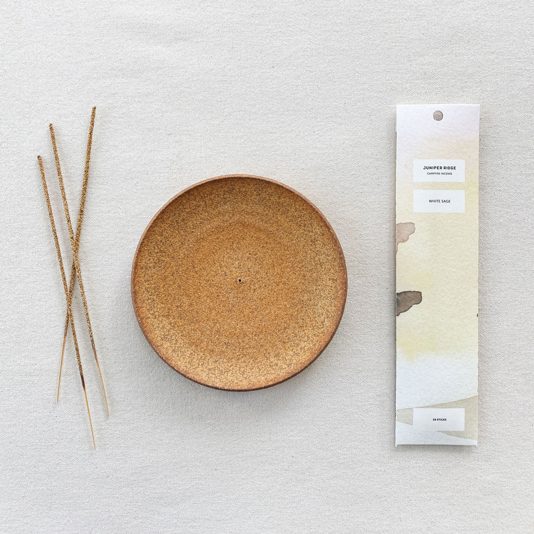 Ceramic Incense Plate + Campfire Incense (White Sage)