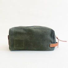 Load image into Gallery viewer, Waxed Canvas Dopp Kit #113
