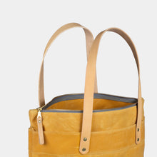 Load image into Gallery viewer, Waxed Canvas Zipper Tote Bag
